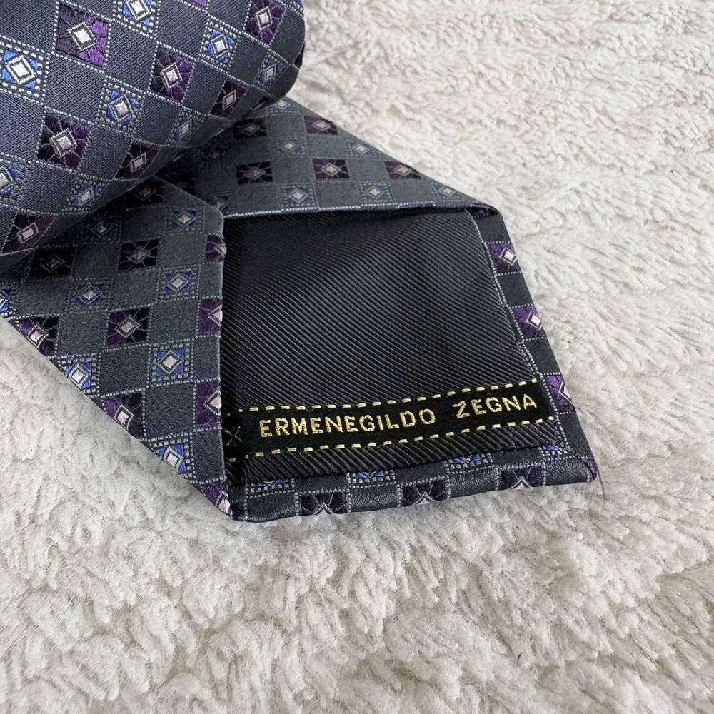 Ermengildo Zegna 100% Silk Tie Geometric Purple Gray 61